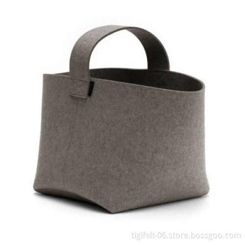 Felt bag in differet sizes for storage